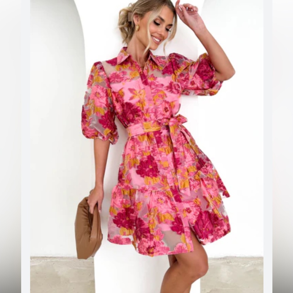 YH & CO PINK FLORAL MINI DRESS WITH PUFFY SLEEVES. SIZE 14/XL - Picture 2 of 16